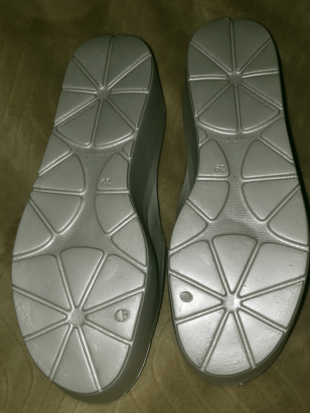 Jelly Lemon Slide Sandal in Pearl White - Platform Comfort - Picture 2 of 3